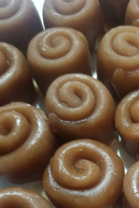 Cinnabuns Candlewax Embeds