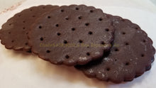 Load image into Gallery viewer, Diy Chocolate Sandwich Cookie Candlewax Embeds
