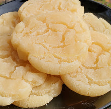 Load image into Gallery viewer, Large Sugar Cookie Candle Wax Embeds
