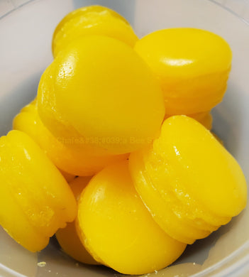 Lemon Chiffon Macaron Embeds
