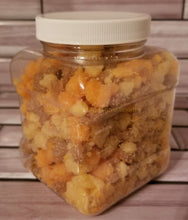 Load image into Gallery viewer, Peach Cobbler Candlewax Crumble
