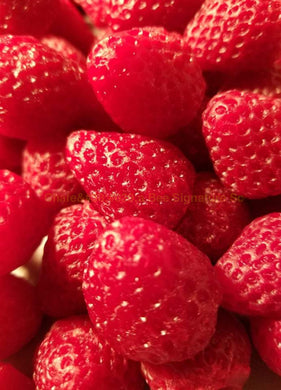 Strawberry Candlewax Embeds